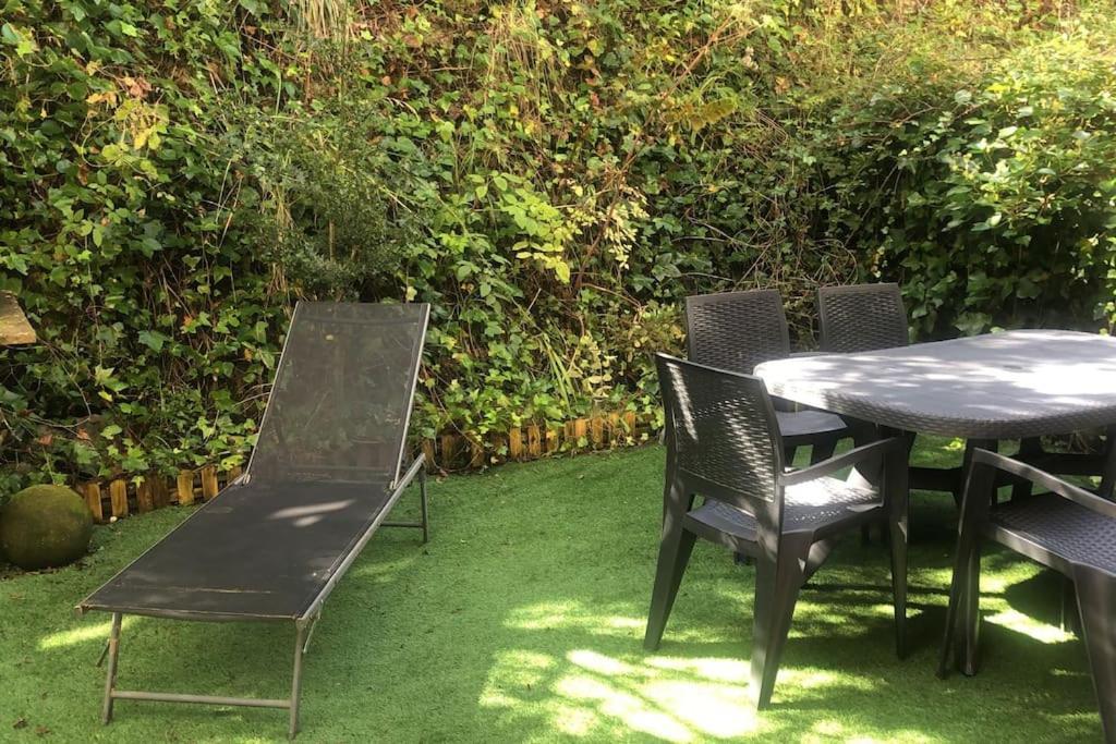 Casa De Claudia Comillas- Jardin Privado - A 10 Metros Del Capricho De Gaudi Eksteriør bilde